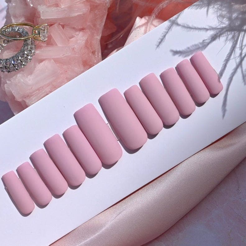 BUBBLEGUM NAILS + KIT