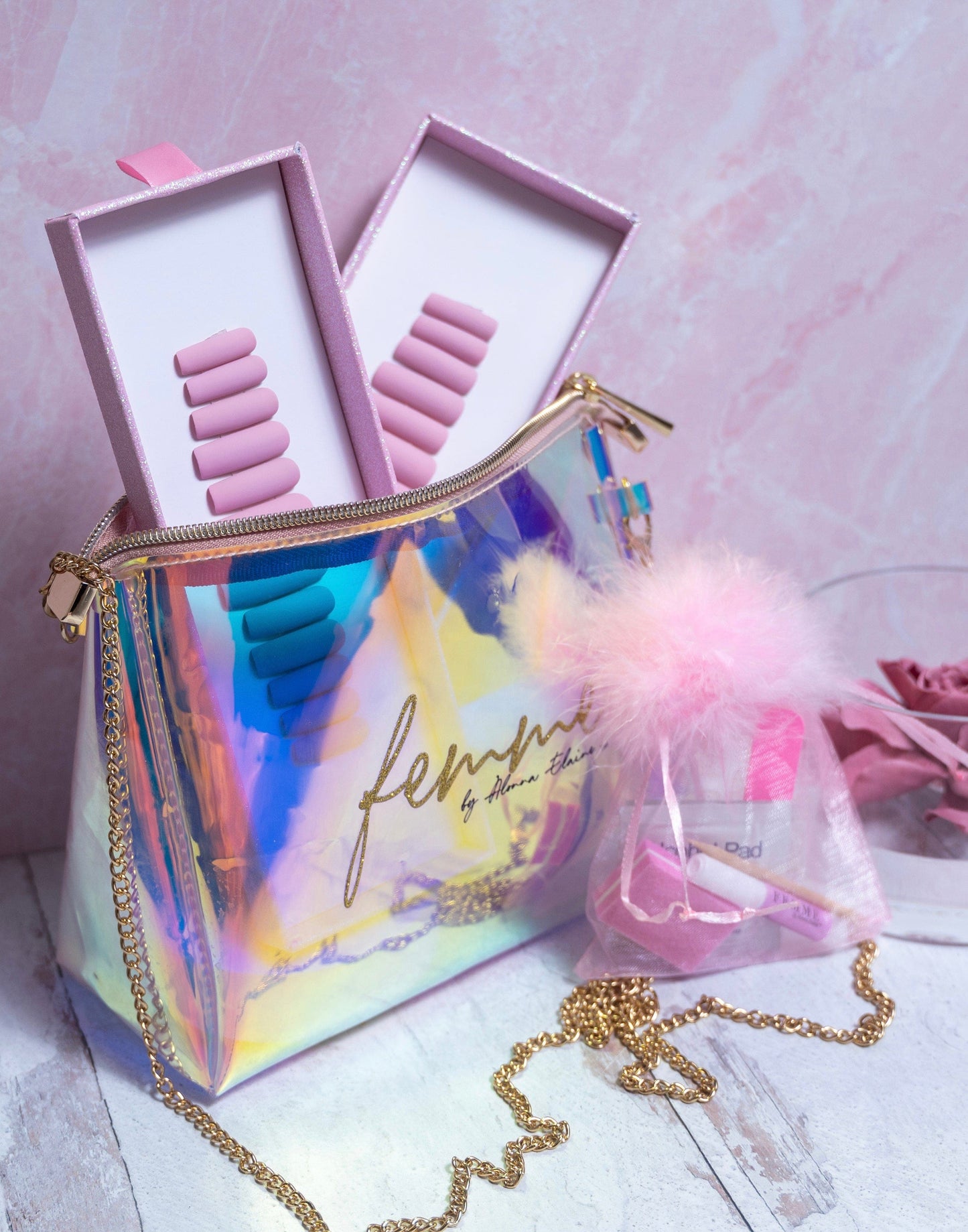 BUBBLEGUM NAILS + KIT