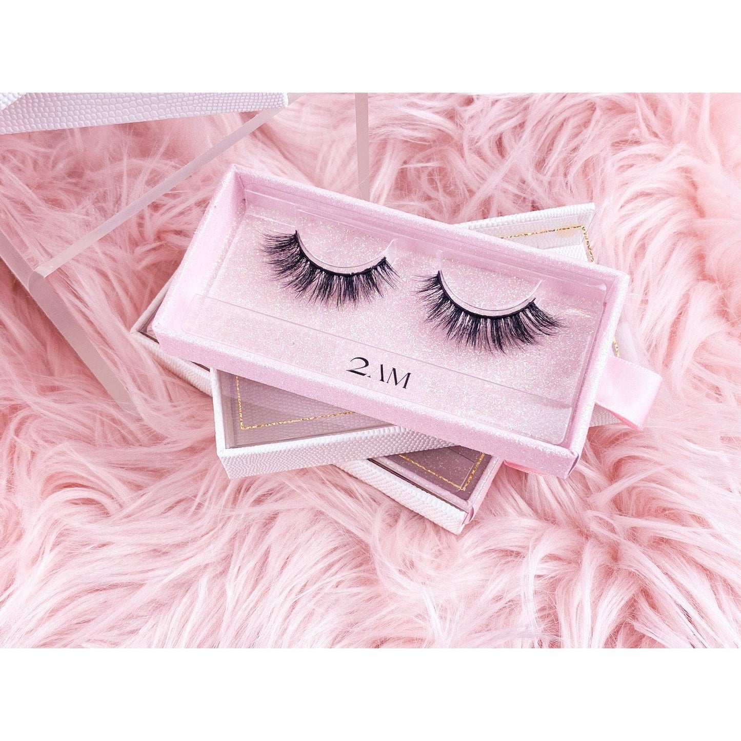 2AM | luxe vegan lashes