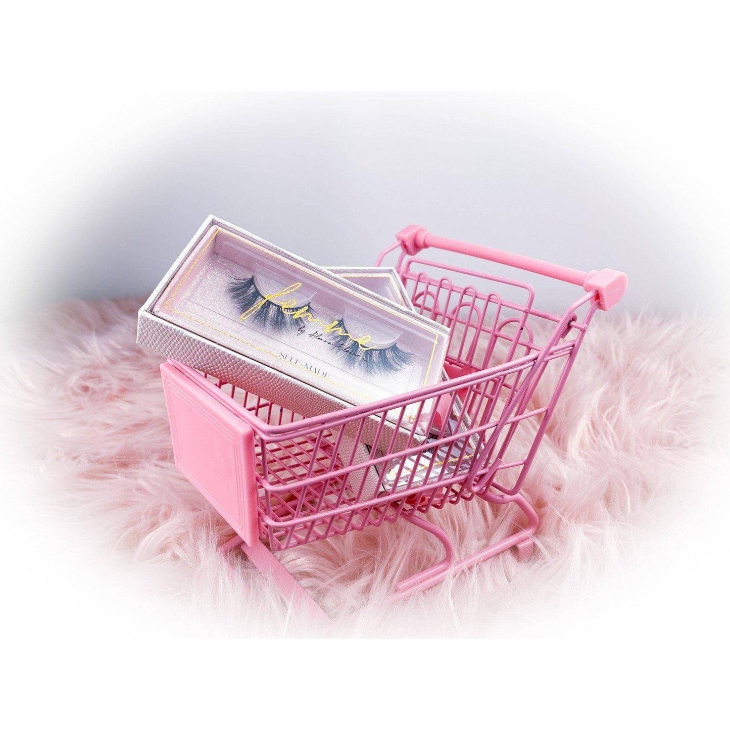 SELF-MADE | luxe vegan lashes - FEMME by Alonna Elaine