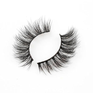 RETAIL THERAPY | luxe vegan lashes - FEMME by Alonna Elaine
